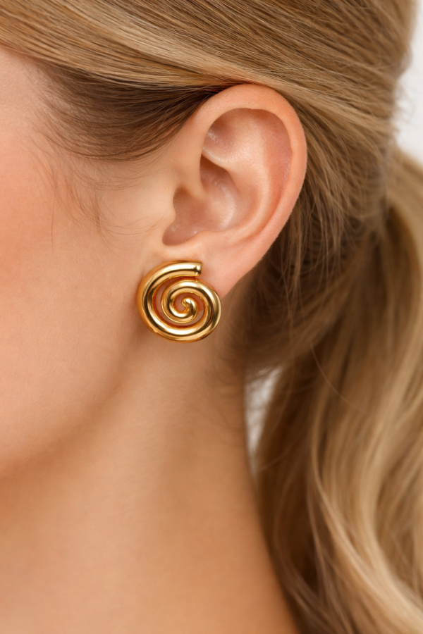 Swirl earring